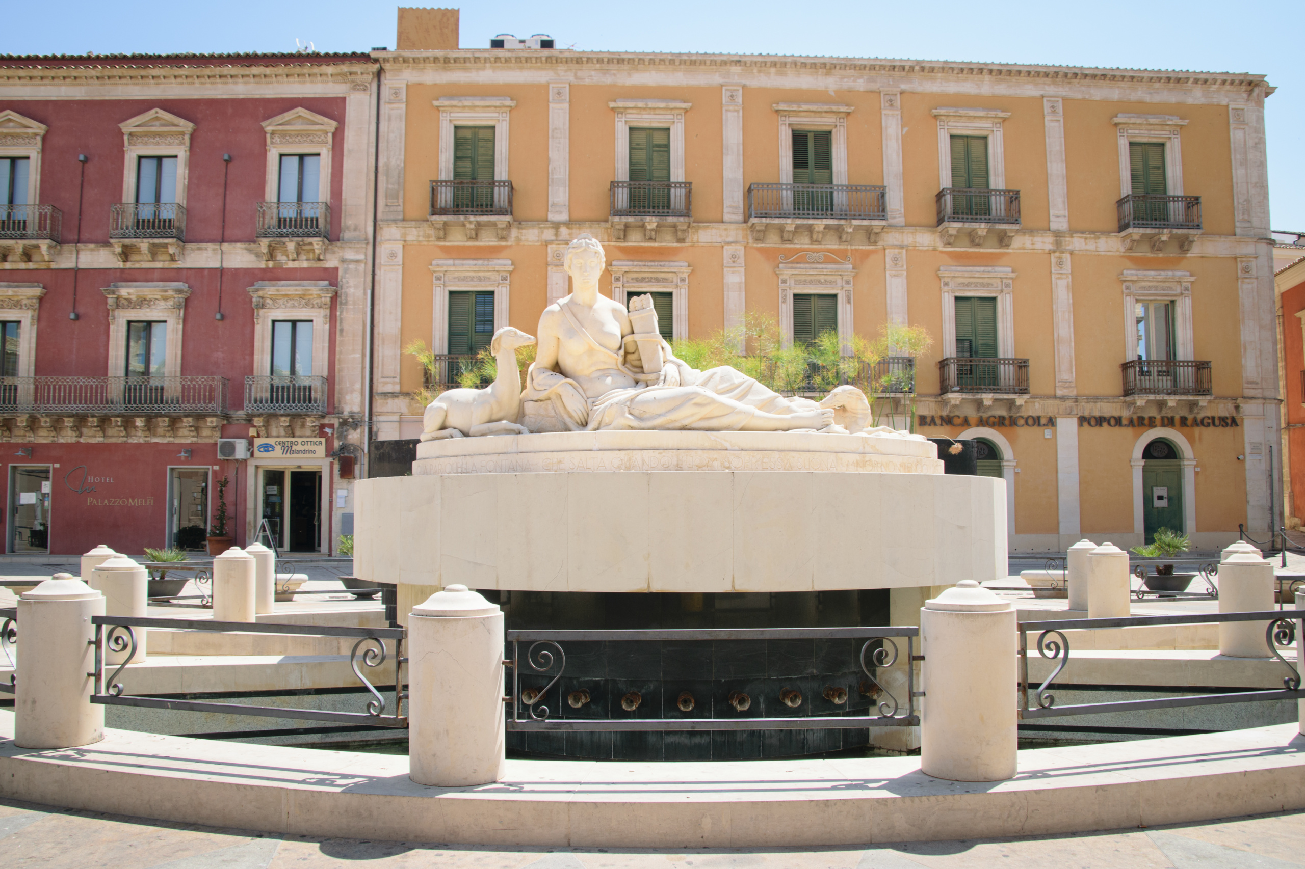 Piazza Fonte Diana